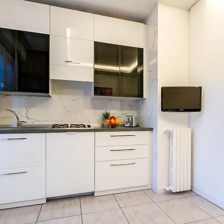 Apartment Grazioso Metro Vicinissima Facile Per Arrivare A Duomo *