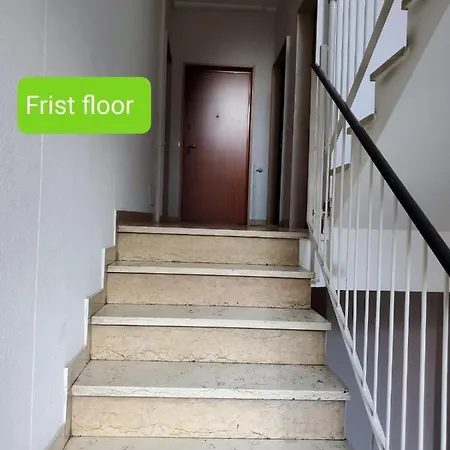Grazioso Metro Vicinissima Facile Per Arrivare A Duomo Apartment *