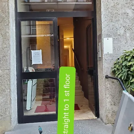 Grazioso Metro Vicinissima Facile Per Arrivare A Duomo Apartment Milan